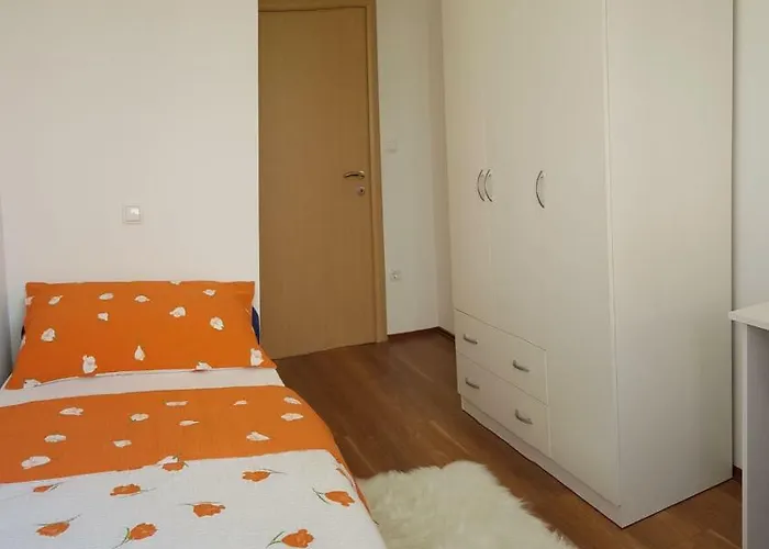 Mobine * Metković