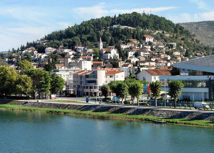 Mobine Metković